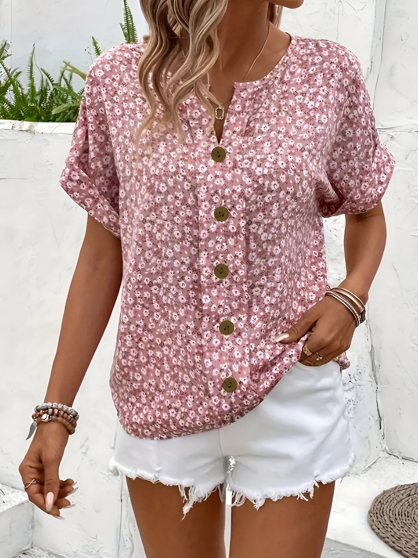 Tilde™ | Elegant blommig blus i somrig stil